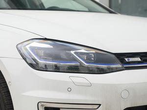 2020���Y Pro �������^