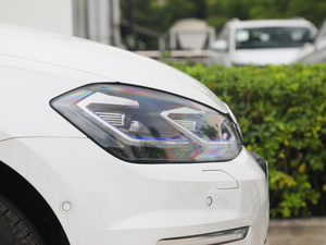 2020���Y Pro �������^