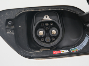 2020���Y Pro �������^