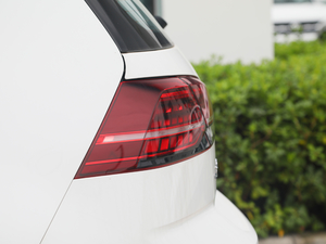 2020���Y Pro �������^