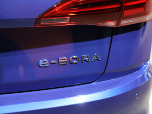 2020���� Pro �������^