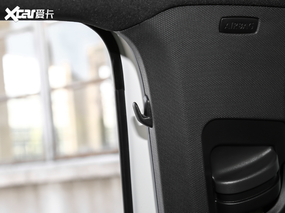 2019T-ROC̽ 230TSI R-Line (gu)VI