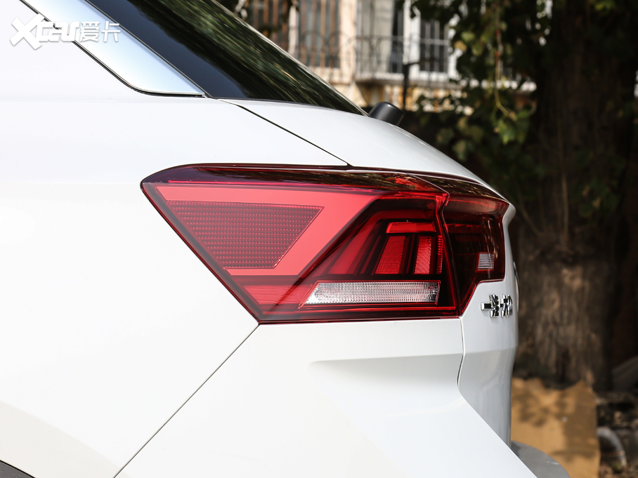 2019T-ROC̽ 230TSI DSGr VI