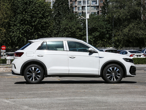 2019230TSI R-Line VI w^