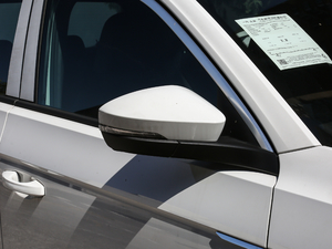 2019230TSI R-Line VI ^