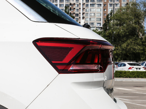 2019230TSI R-Line VI ^