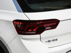 2019230TSI R-Line VI ^