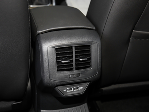 2019230TSI R-Line VI g