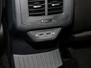 2019230TSI R-Line VI g