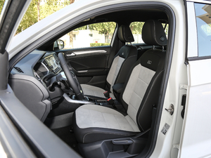 2019230TSI R-Line VI {