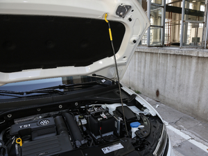 2019230TSI R-Line VI 