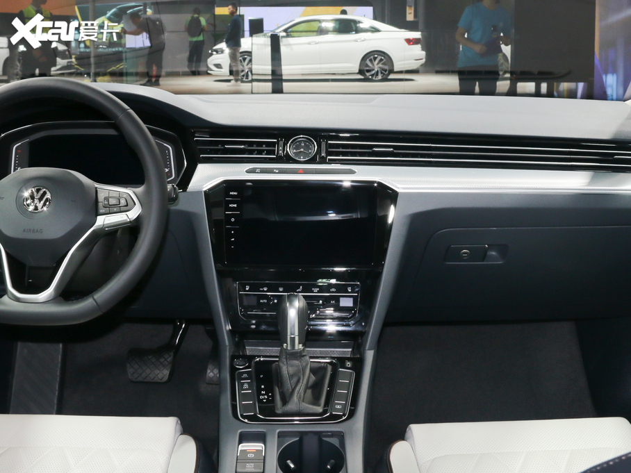 2020���~�v 380TSI DSG��Ş��