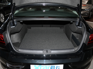 2020款330TSI DSG领先型 行李厢空间