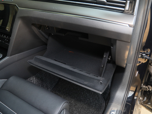 2020款280TSI DSG领先型 手套箱
