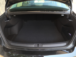 2020款280TSI DSG领先型 行李厢空间
