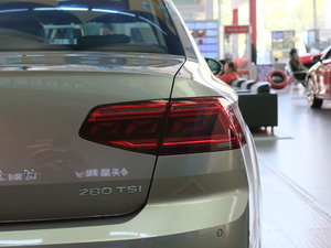 2020款280TSI DSG舒适型 尾灯
