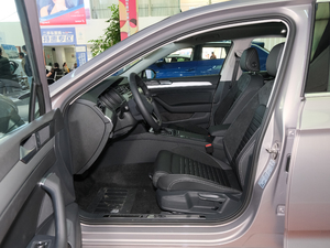 2020款280TSI DSG舒适型 前排空间