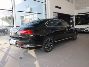 2020款330TSI DSG尊贵型 整体外观