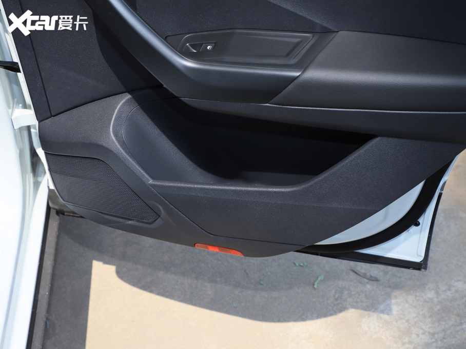 2020T-ROC̽ 280TSI DSG(q)M(jn)ȡ