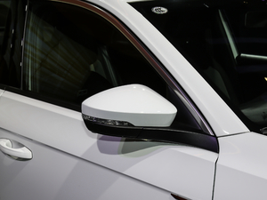 2020280TSI DSGR-Line Pro ^