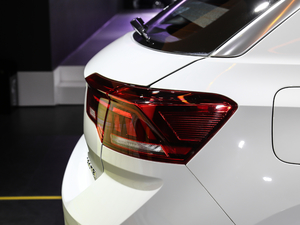 2020280TSI DSGR-Line Pro ^