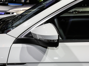 2020280TSI DSGR-Line Pro ^