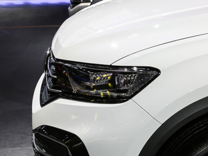 2020280TSI DSGR-Line Pro ^