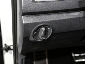 2020280TSI DSGR-Line Pro п؅^