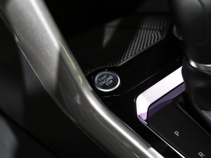 2020280TSI DSGR-Line Pro п؅^