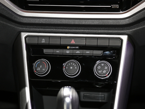 2020280TSI DSG(q)R-Line Pro {(dio){(dio)(ji)