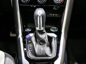 2020280TSI DSGR-Line п؅^