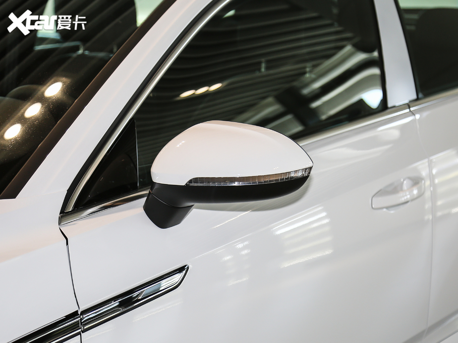 2020CC 330TSI A VI