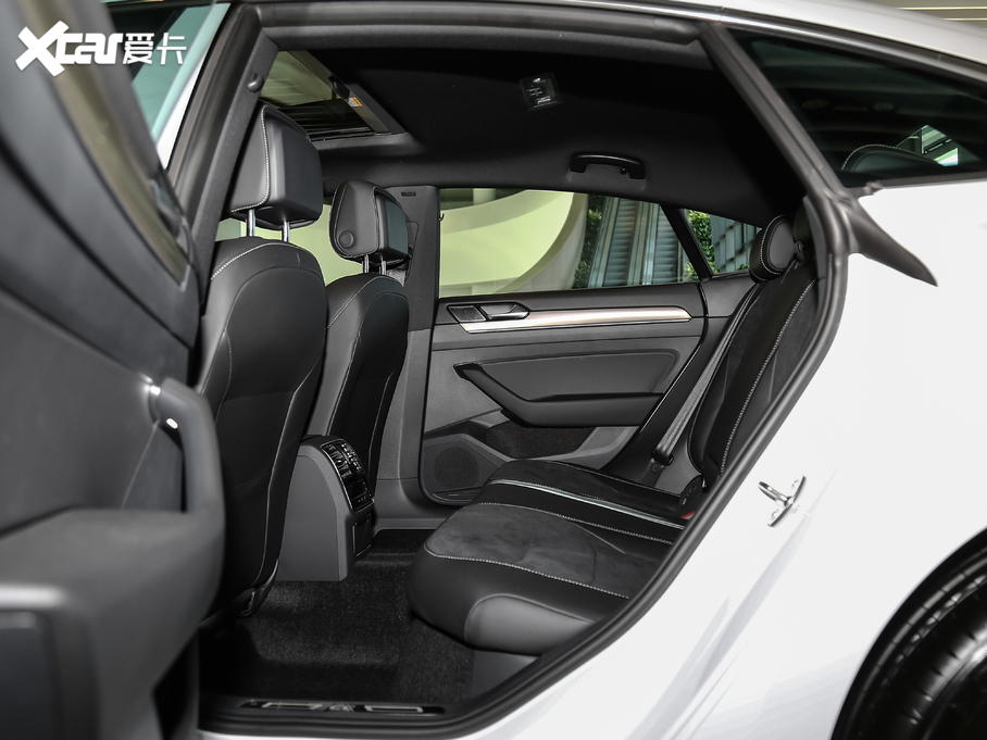 2020CC 330TSI A VI