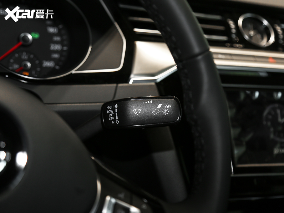 2020CC 330TSI A (gu)VI