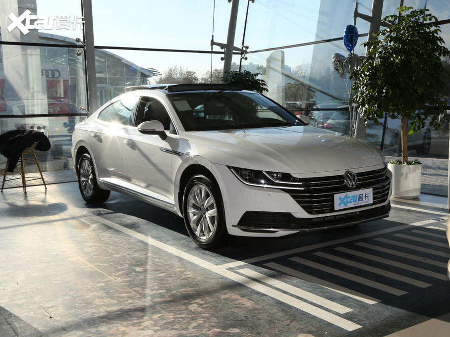 2020CC 330TSI A V