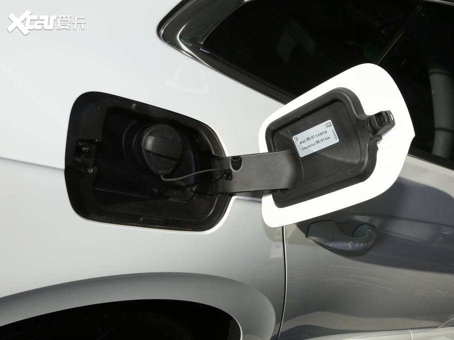 2020CC 330TSI A V