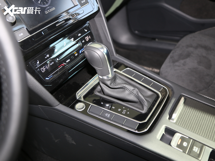 2020CC 330TSI A V