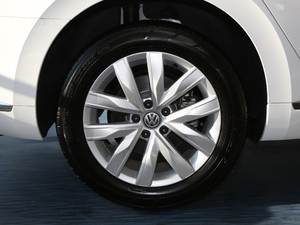 2020款330TSI 华颜版 国V 轮圈