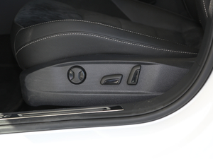 2020330TSI A V {{(dio)(ji)