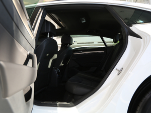 2020款330TSI 华颜版 国V 后排空间