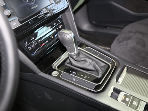 2020款330TSI 华颜版 国V 换挡杆