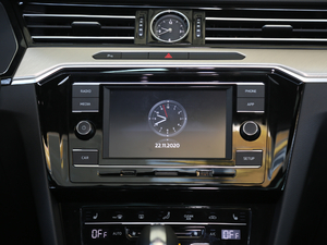 2020款330TSI 华颜版 国V 中控台显示屏