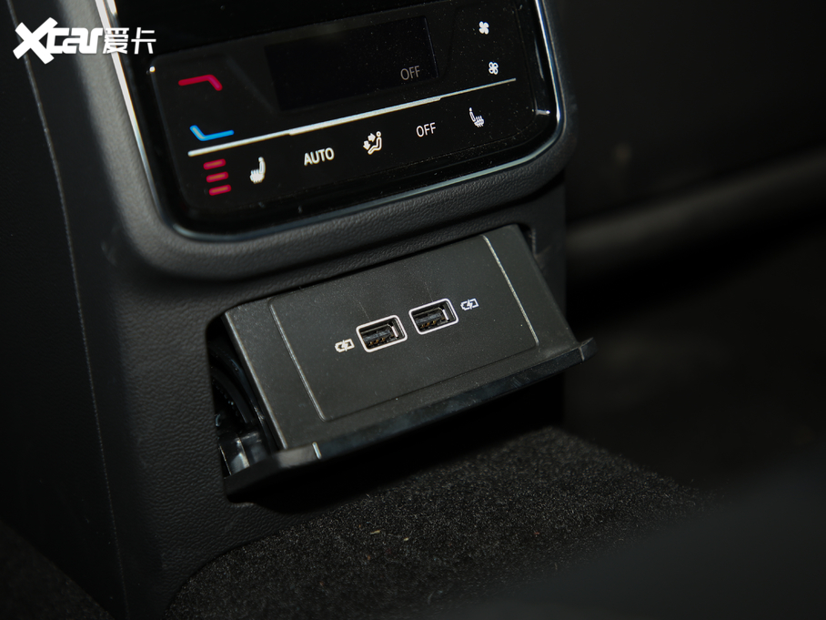 2021һ-CCCb܇ 380TSI CL