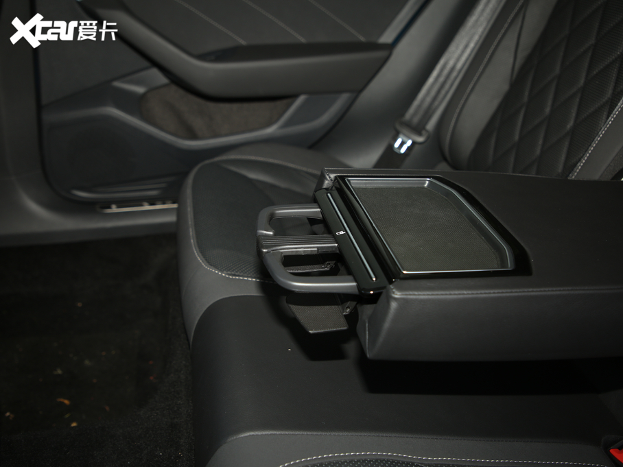 2021һ-CCCb܇ 380TSI CL(fng)