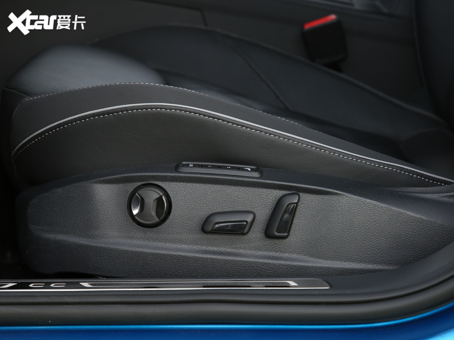 2021һ-CCCb܇ 380TSI CL