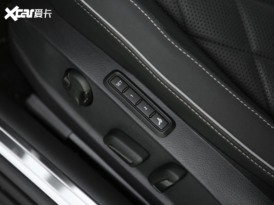 2021һ-CCCb܇ 380TSI CL