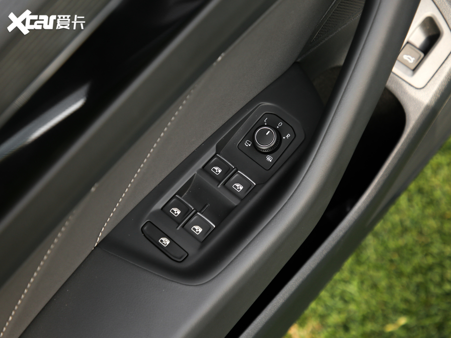 2021һ-CCCb܇ 380TSI CL(fng)