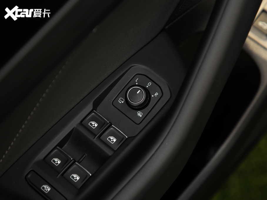 2021һ-CCCb܇ 380TSI CL