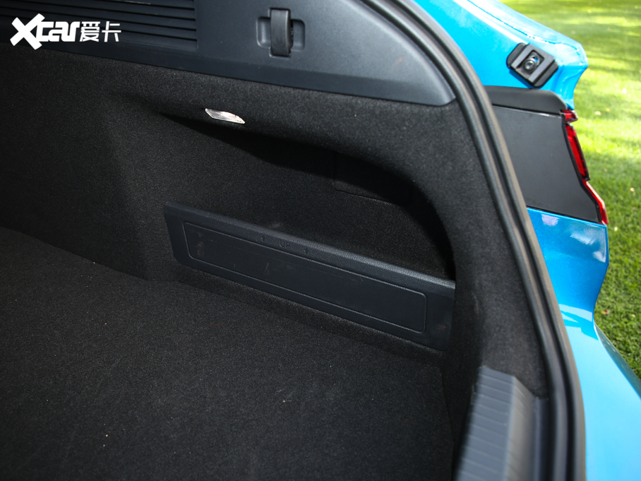 2021һ-CCCb܇ 380TSI CL(fng)