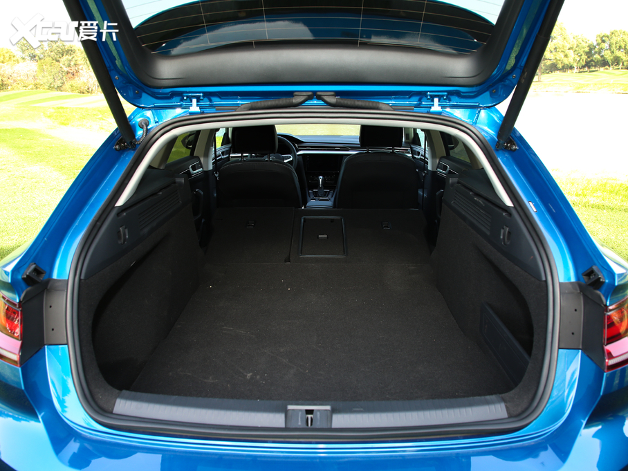 2021һ-CCCb܇ 380TSI CL